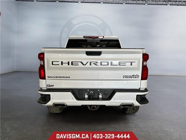 2023 Chevrolet Silverado 1500 High Country (Stk: 302607) in Lethbridge - Image 4 of 15