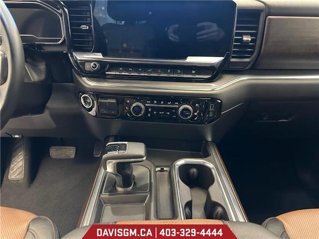 2023 Chevrolet Silverado 1500 High Country (Stk: 302607) in Lethbridge - Image 11 of 15