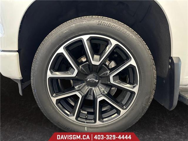 2023 Chevrolet Silverado 1500 High Country (Stk: 302607) in Lethbridge - Image 14 of 15