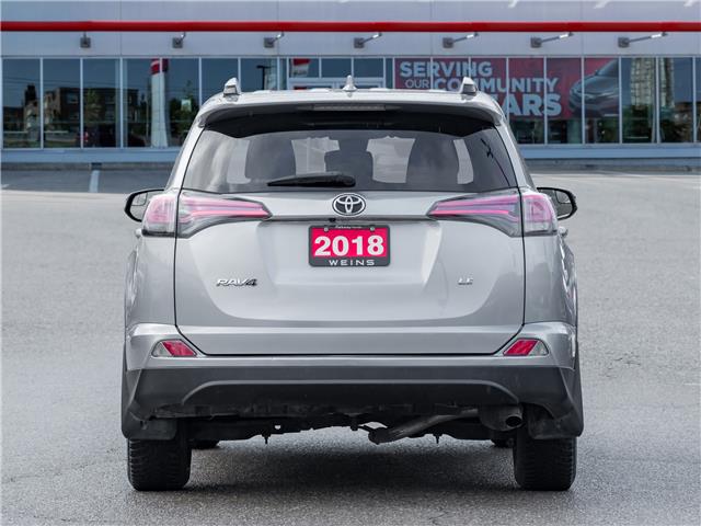 2018 Toyota RAV4 LE (Stk: 2313959A) in North York - Image 7 of 25