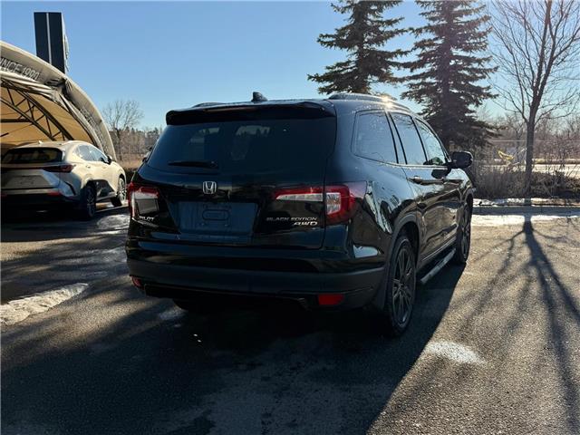2019 Honda Pilot Black Edition (Stk: 260298A) in Calgary - Image 3 of 17