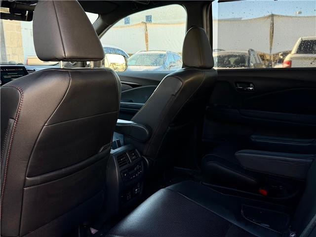2019 Honda Pilot Black Edition (Stk: 260298A) in Calgary - Image 13 of 17
