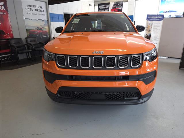 2026 Jeep Compass Sport (Stk: 26010) in New Hamburg - Image 3 of 15