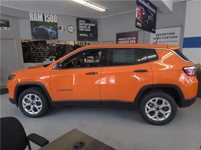 2026 Jeep Compass Sport (Stk: 26010) in New Hamburg - Image 9 of 15
