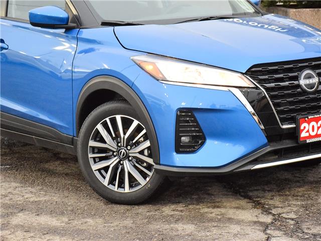 2025 Nissan Kicks Play SV (Stk: K25075) in Scarborough - Image 2 of 25