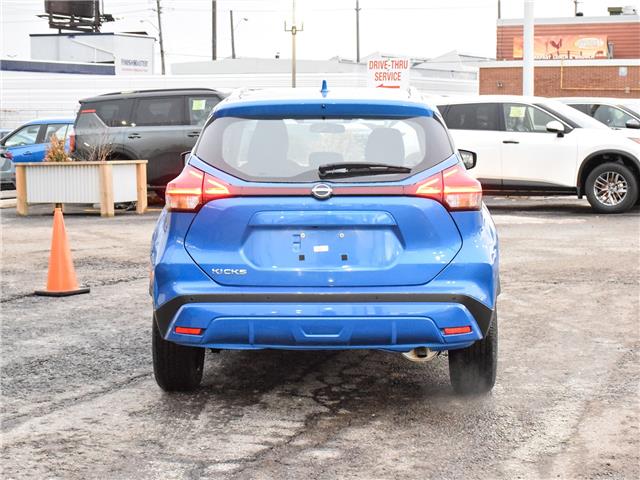 2025 Nissan Kicks Play SV (Stk: K25075) in Scarborough - Image 9 of 25