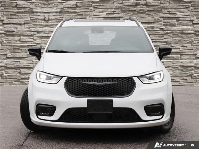 2024 Chrysler Pacifica Hybrid Select (Stk: T8001A) in Hamilton - Image 2 of 27