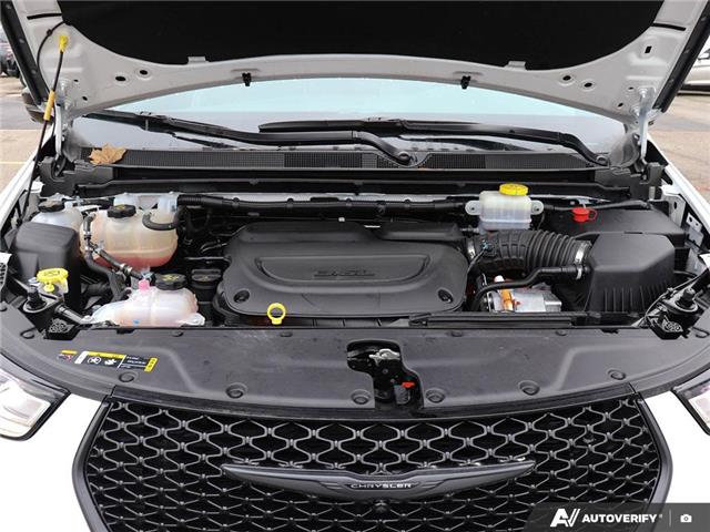 2024 Chrysler Pacifica Hybrid Select (Stk: T8001A) in Hamilton - Image 8 of 27