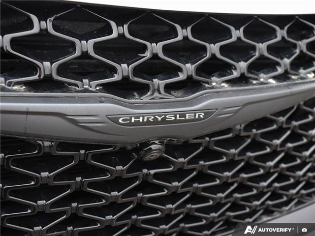 2024 Chrysler Pacifica Hybrid Select (Stk: T8001A) in Hamilton - Image 9 of 27