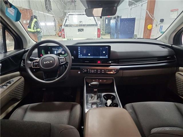 2025 Kia Carnival LX (Stk: 43443J) in Belleville - Image 2 of 3