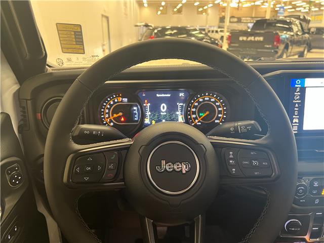 2026 Jeep Gladiator Rubicon (Stk: L164224) in Courtenay - Image 13 of 16 2026 Jeep Gladiator Rubicon (Stk: L164224) in Courtenay - Image 13 of 16