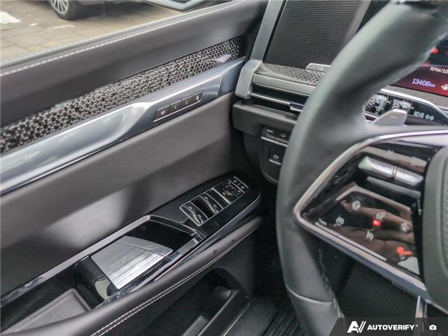 2025 Cadillac Escalade V-Series (Stk: 2619270A) in London - Image 17 of 25