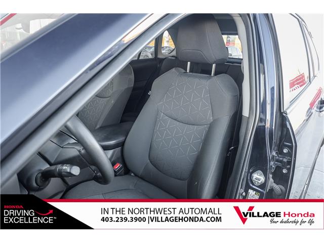 2021 Toyota RAV4 XLE (Stk: B9018) in Calgary - Image 14 of 33