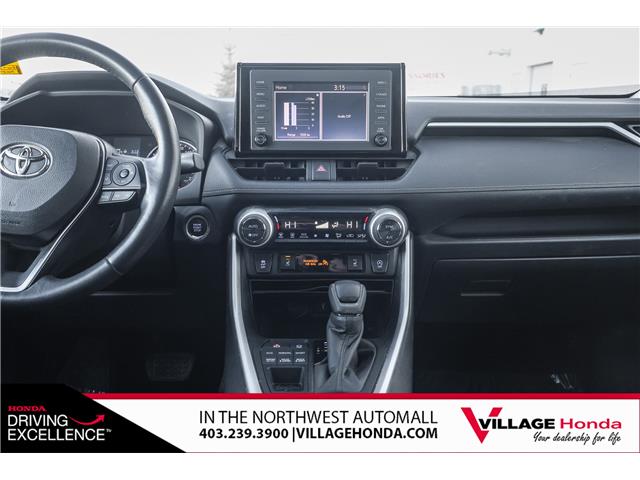 2021 Toyota RAV4 XLE (Stk: B9018) in Calgary - Image 23 of 33