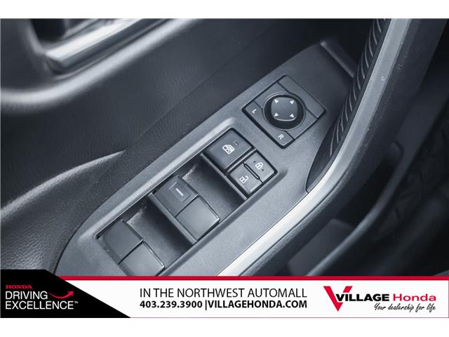 2021 Toyota RAV4 XLE (Stk: B9018) in Calgary - Image 13 of 33