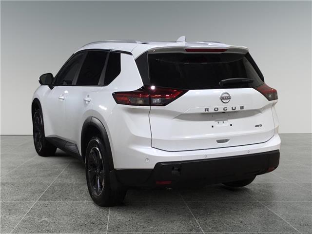2026 Nissan Rogue SV Moonroof (Stk: N26121) in Sault Ste. Marie - Image 3 of 6
