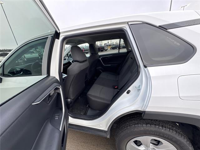 2023 Toyota RAV4 LE (Stk: C372687K) in Cranbrook - Image 13 of 20