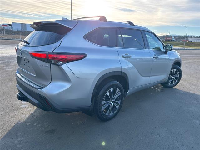 2020 Toyota Highlander Hybrid XLE (Stk: S693188A) in Cranbrook - Image 5 of 21