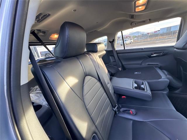 2020 Toyota Highlander Hybrid XLE (Stk: S693188A) in Cranbrook - Image 12 of 21