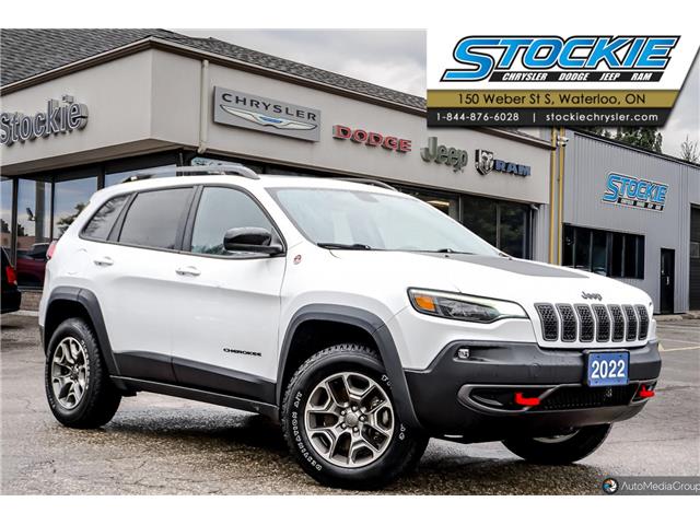 2022 Jeep Cherokee Trailhawk (Stk: 39000) in Waterloo - Image 1 of 30