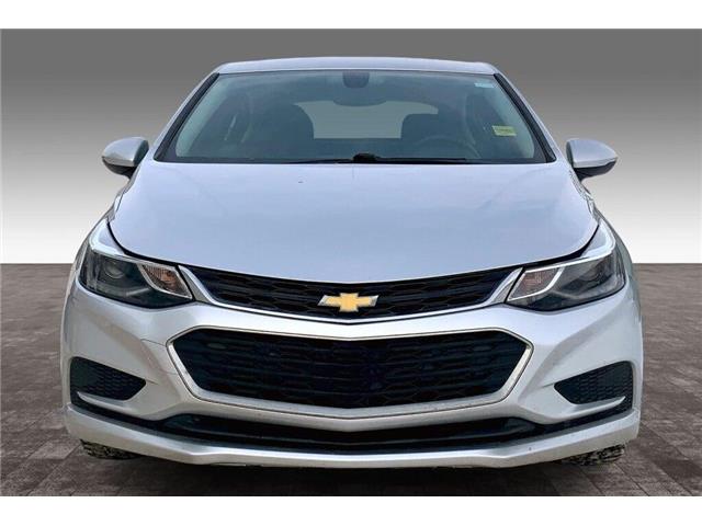 2017 Chevrolet Cruze Hatch LT Auto (Stk: 22B39631) in Sherwood Park - Image 3 of 15