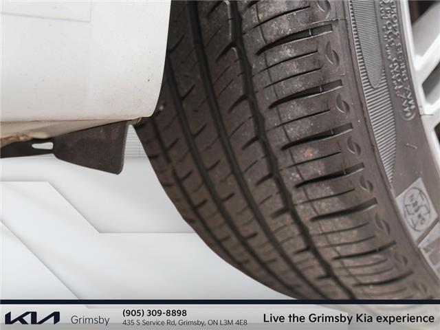 2022 Genesis G70 2.0T Advanced AWD | NAVI | PANO ROOF | RED LEATHER (Stk: U3123) in Grimsby - Image 7 of 19