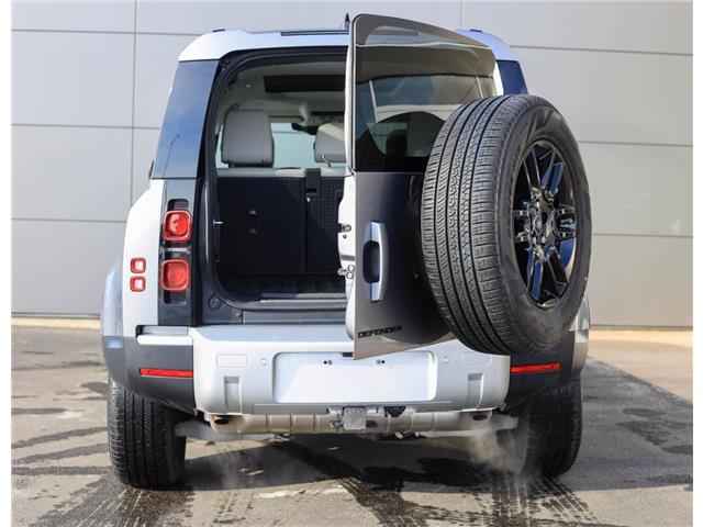 2024 Land Rover Defender P300 S (Stk: PL86507) in London - Image 10 of 35