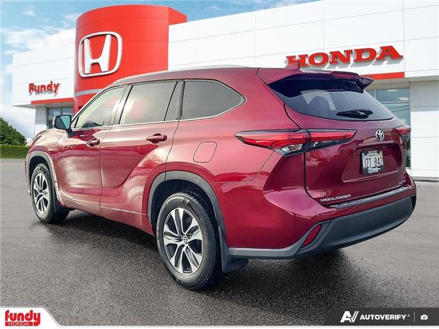 2022 Toyota Highlander XLE (Stk: TL4122) in Saint John - Image 3 of 28