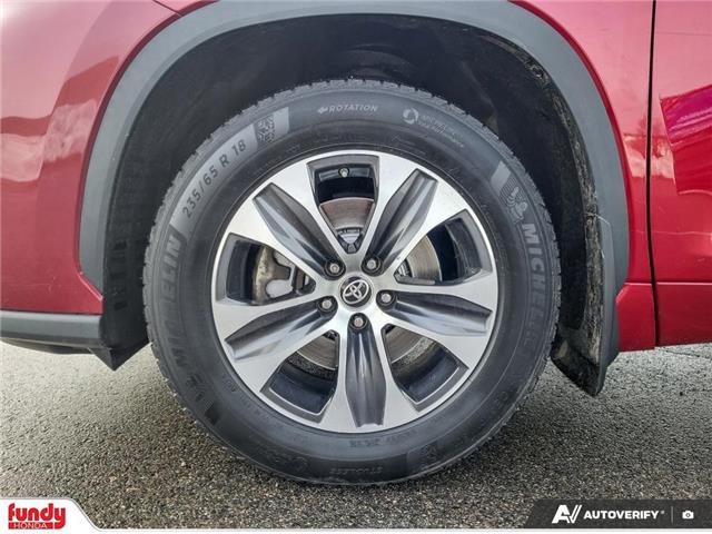 2022 Toyota Highlander XLE (Stk: TL4122) in Saint John - Image 9 of 28