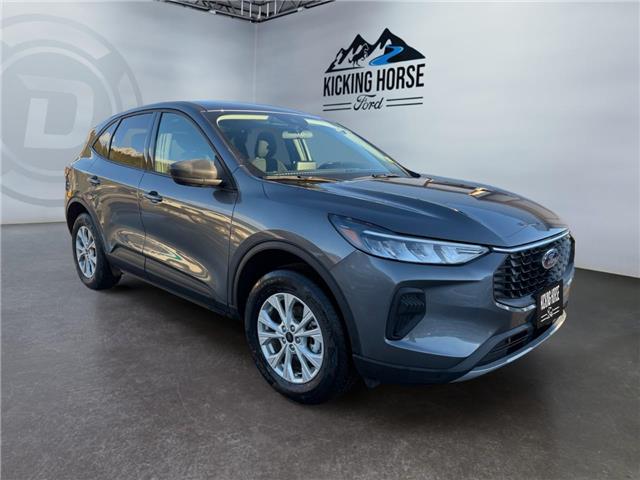 2026 Ford Escape Active (Stk: 15298) in Golden - Image 3 of 17