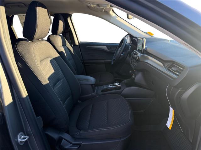 2026 Ford Escape Active (Stk: 15298) in Golden - Image 15 of 17