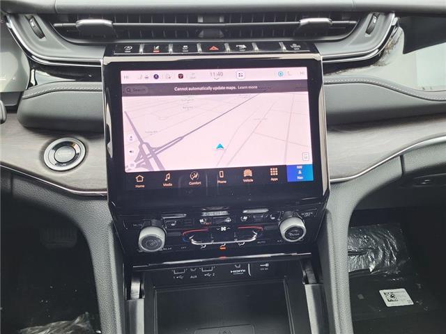 2025 Jeep Grand Cherokee Overland (Stk: 250452) in Windsor - Image 17 of 25