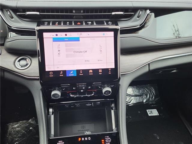 2025 Jeep Grand Cherokee Overland (Stk: 250452) in Windsor - Image 18 of 25