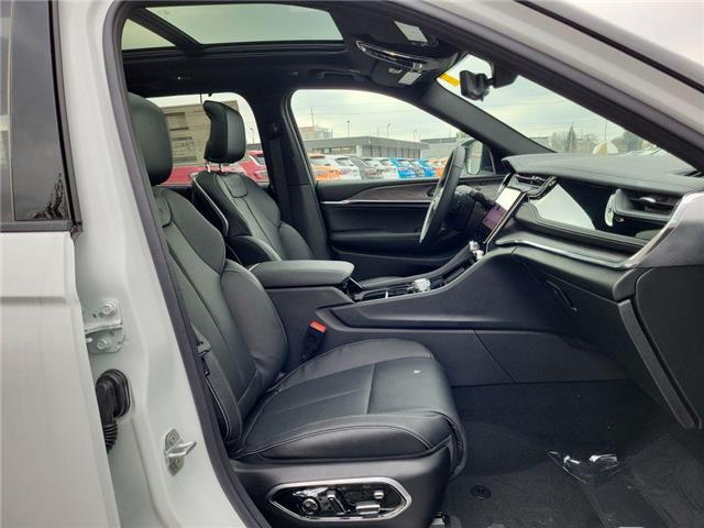 2025 Jeep Grand Cherokee Overland (Stk: 250452) in Windsor - Image 22 of 25