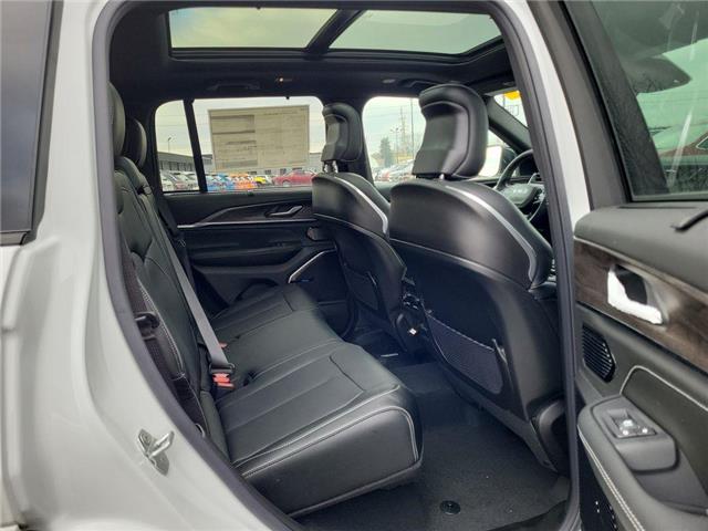 2025 Jeep Grand Cherokee Overland (Stk: 250452) in Windsor - Image 23 of 25