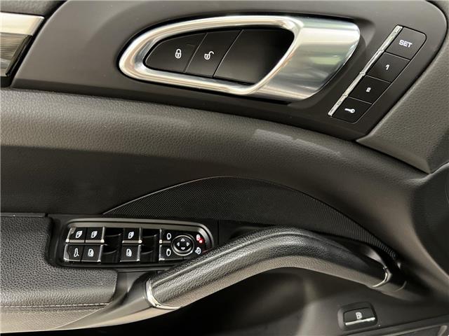 2017 Porsche Cayenne E-Hybrid S (Stk: 14111424A) in Markham - Image 14 of 32