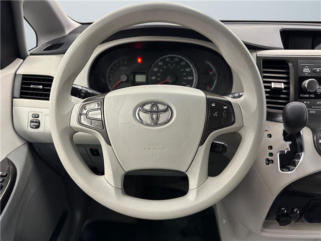 2014 Toyota Sienna LE (Stk: 300216) in Lethbridge - Image 12 of 15