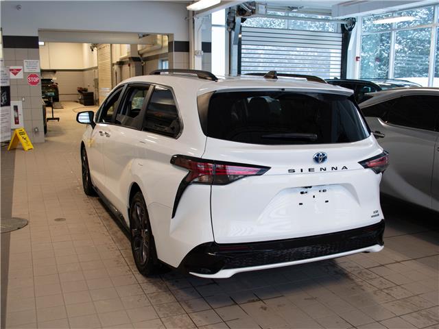 2022 Toyota Sienna XSE 7-Passenger (Stk: P20740) in Kingston - Image 4 of 15
