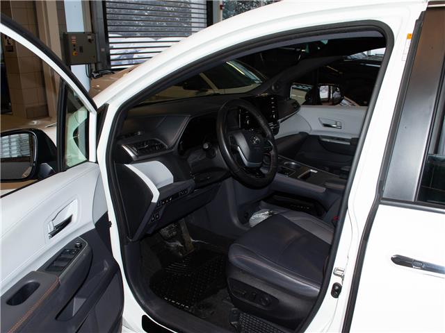 2022 Toyota Sienna XSE 7-Passenger (Stk: P20740) in Kingston - Image 9 of 15