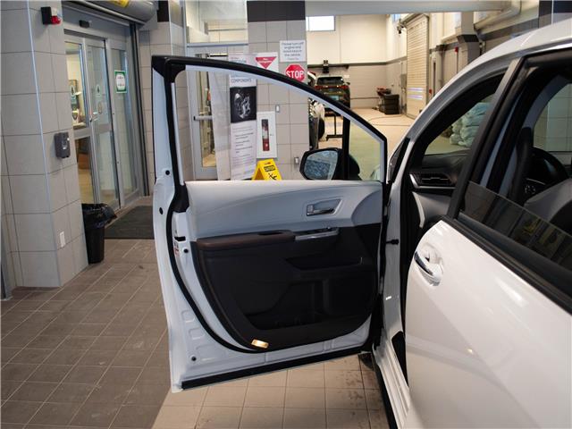 2022 Toyota Sienna XSE 7-Passenger (Stk: P20740) in Kingston - Image 8 of 15