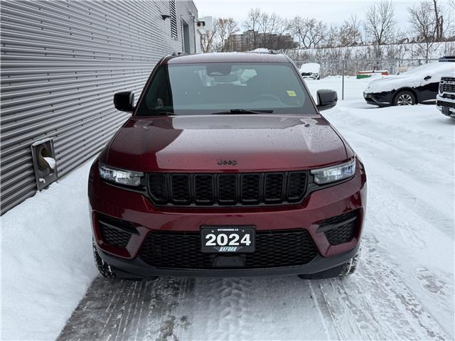 2024 Jeep Grand Cherokee Laredo (Stk: 249923) in London - Image 2 of 26