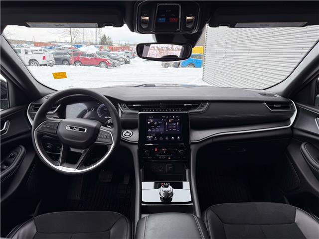 2024 Jeep Grand Cherokee Laredo (Stk: 249923) in London - Image 13 of 26