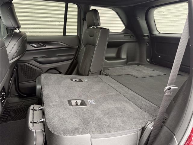 2024 Jeep Grand Cherokee Laredo (Stk: 249923) in London - Image 24 of 26