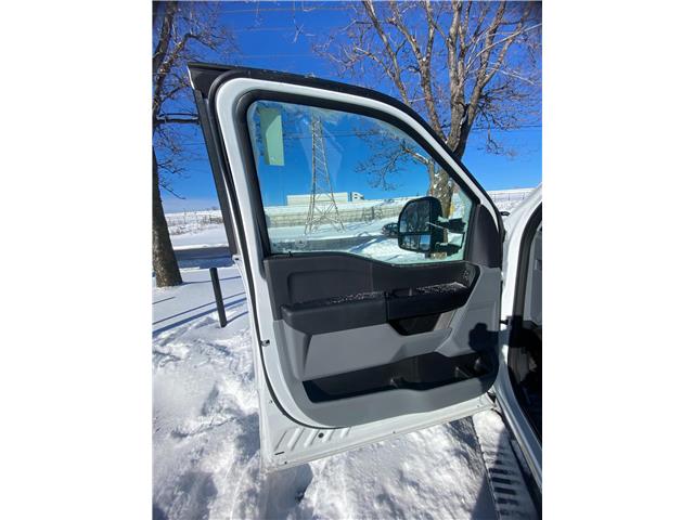 2026 Ford F-550 Chassis  (Stk: 2600490) in Ottawa - Image 12 of 24