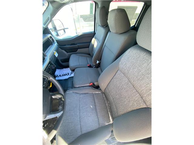 2026 Ford F-550 Chassis  (Stk: 2600490) in Ottawa - Image 10 of 24