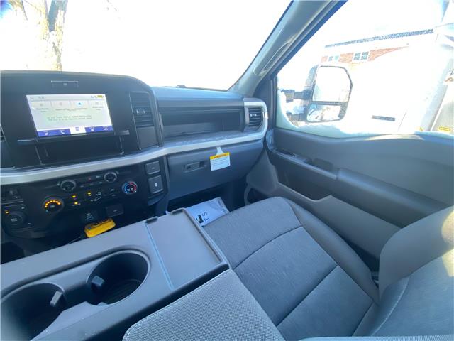 2026 Ford F-550 Chassis  (Stk: 2600490) in Ottawa - Image 20 of 24