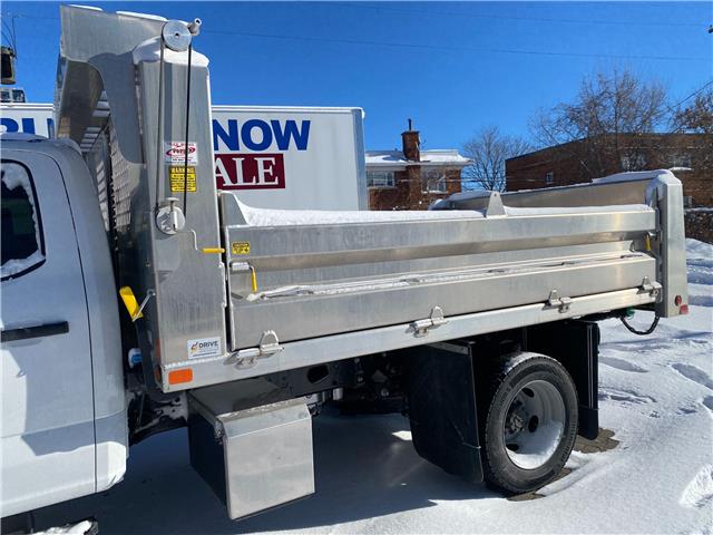 2026 Ford F-550 Chassis  (Stk: 2600490) in Ottawa - Image 4 of 24