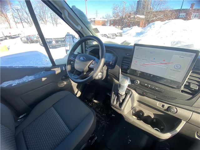 2026 Ford Transit-350 Cutaway Base (Stk: 2600510) in Ottawa - Image 7 of 15