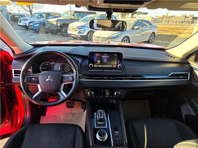 2022 Mitsubishi Outlander SE (Stk: T6013A) in Calgary - Image 11 of 26