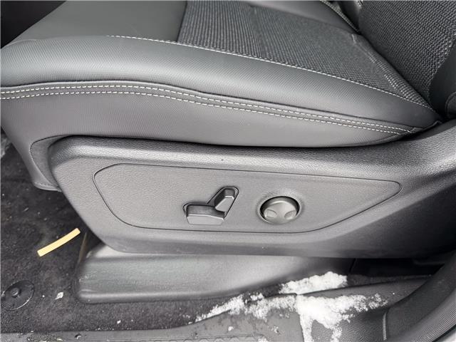 2026 RAM 1500 Sport (Stk: 26130) in London - Image 21 of 25